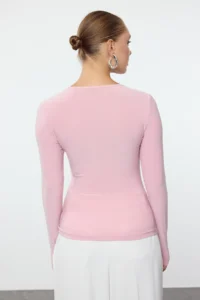 TRENDYOLMİLLA Powder Pink Ruffle/Drape Detailed V-neck Fitted Flexible Knitting Blouse - Image 5