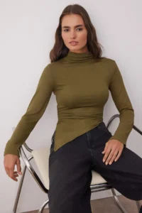 TRENDYOLMİLLA Khaki Fitted Drape Detailed Dog collar Knitting Blouse