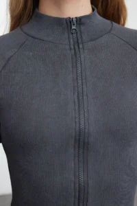 TRENDYOLMİLLA Anthracite Washable Zippered Fitted Ribbed Flexible Knitting Blouse - Image 6