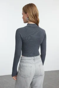 TRENDYOLMİLLA Anthracite Washable Zippered Fitted Ribbed Flexible Knitting Blouse - Image 7