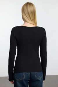 TRENDYOLMİLLA Black  Knitting Blouse - Image 5