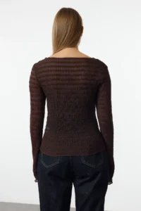 TRENDYOLMİLLA Brown Fitted textured Tulle Flexible Knitting Blouse - Image 5