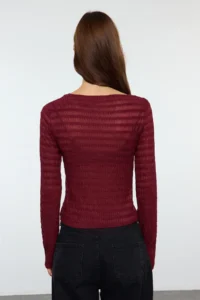 TRENDYOLMİLLA Burgundy Fitted textured Tulle Flexible Knitting Blouse - Image 5