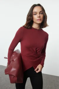 TRENDYOLMİLLA Burgundy Double breasted Gathering/Drape Detailed slim/Fitting Knitting Blouse - Image 2