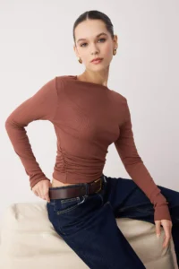 TRENDYOLMİLLA Brown*001 Plain Fitted Flexible Knitting Blouse - Image 2