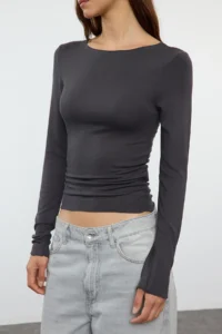 TRENDYOLMİLLA Anthracite Viscose/Soft Fabric Fitted Gather/Drape Detailed Boat Neck Flexible Knitting Blouse - Image 3