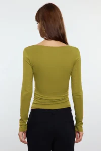 TRENDYOLMİLLA Oil Green Fitted Flexible Knitting Blouse - Image 5