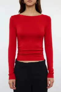 TRENDYOLMİLLA Rejection Viscose/Soft Fabric Fitted Gathering/Drape Detailed Boat Neck Flexible Knitting Blouse - Image 3