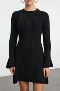 TRENDYOLMİLLA Black Mini Knitwear A-line Formda Dress - Image 3