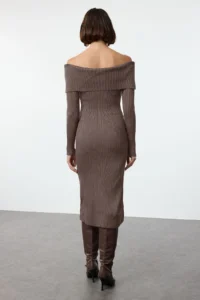 TRENDYOLMİLLA Mink Plain Midi Basic Carmen Collar Knit Dress - Image 5