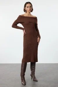 TRENDYOLMİLLA Brown Midi Knitwear Basic Carmen Collar Dress
