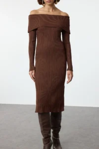 TRENDYOLMİLLA Brown Midi Knitwear Basic Carmen Collar Dress - Image 4