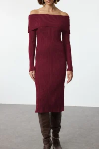 TRENDYOLMİLLA Burgundy Plain Midi Midi Knitwear Basic Carmen Collar Knit Dress - Image 3