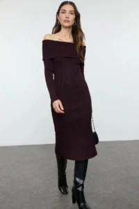 TRENDYOLMİLLA Plum Midi Knitwear Basic Carmen Collar Dress - Image 2