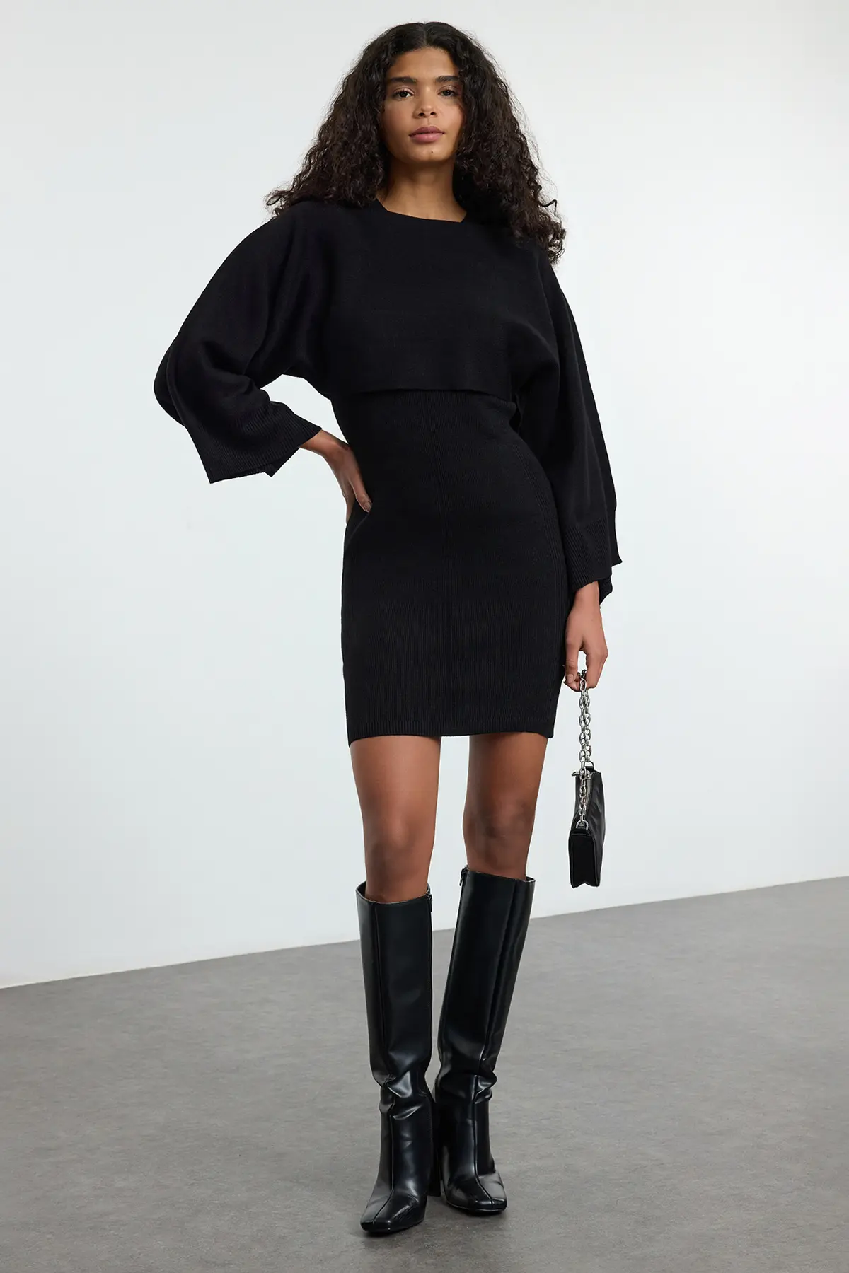 TWOAW25EL00056-BLACK_1