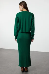TRENDYOLMİLLA Green Midi Knitwear LONG Sweater-Dress Set - Image 5
