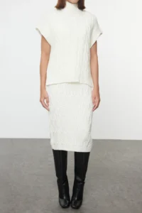 TRENDYOLMİLLA Ecru Maxi Knitwear Soft textured Pullover-Dress Set - Image 4