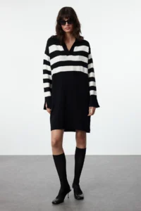 TRENDYOLMİLLA Black Striped Mini Knitwear Soft textured Dress