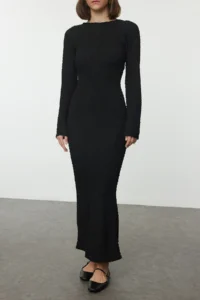 TRENDYOLMİLLA Black Plain textured Fitted Maxi Knitting Dress - Image 2