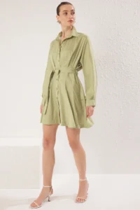 TRENDYOLMİLLA Oil Green Striped Belted Short / Mini Weaving Dress - Image 3