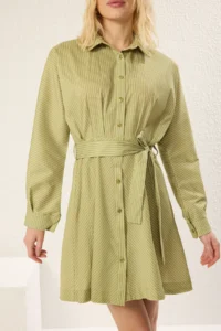 TRENDYOLMİLLA Oil Green Striped Belted Short / Mini Weaving Dress - Image 9