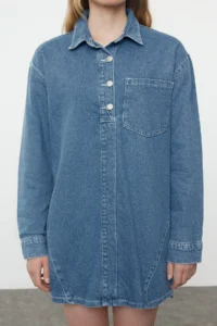 TRENDYOLMİLLA Mavi Stitching Detailed Mini Denim Shirt Dress - Image 3