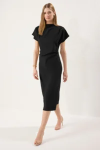 TRENDYOLMİLLA Black A Cut Off-Shoulder Neck Midi Weaving Dress