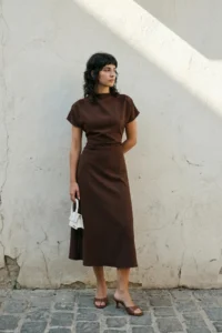 TRENDYOLMİLLA Brown A Cut Off-Shoulder Neck Midi Weaving Dress