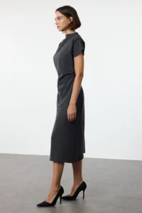 TRENDYOLMiLLA Anthracite A Cut Off-Shoulder Neck Midi Weaving Dress - Image 6
