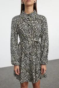 TRENDYOLMİLLA Multicolored Belted animals Patterned skater/Waisted Mini Viscose Weaving Dress - Image 4