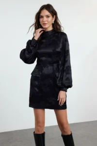 TRENDYOLMİLLA Black animals A Cut Mini Weaving Dress - Image 2
