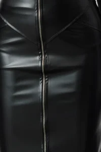 TRENDYOLMiLLA Black Zipper Detailed Midi Shiny Faux Leather Weaving Skirt - Image 7