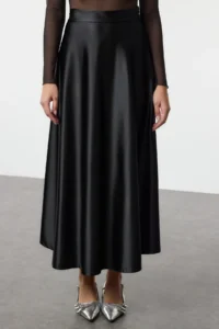 TRENDYOLMİLLA Black A Line/Life Form Maxi Satin Knitting Skirt - Image 4