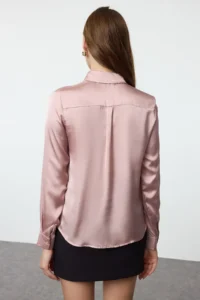 TRENDYOLMİLLA Powder Pink Satin Material Regular Normal Pattern Weaving Shirt - Image 5