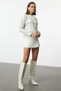 TRENDYOLMİLLA Ecru Soft textured Jacket Look Knitwear Cardigan - Image 2