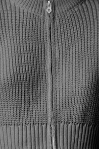 TRENDYOLMİLLA Anthracite Crop Wadding Zipper Detailed Knitwear Cardigan - Image 4