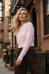 TRENDYOLMİLLA Pink Crop Wadding Zipper Detailed Knitwear Cardigan