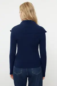 TRENDYOLMİLLA Navy Blue Zippered Premium Yarn/Special Yarn Fitted/Bodysuit hugging Knitwear Cardigan - Image 5