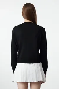 TRENDYOLMİLLA Black Crew Neck Jacket Look Knitwear Cardigan - Image 5