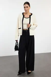 TRENDYOLMİLLA Stone Color Bloklu Knitwear 2 Sets Blouse-Cardigan Set - Image 2