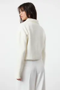 TRENDYOLMİLLA Bonnet Soft textured Polo Shirt Collar Coat Look Knitwear Cardigan - Image 5