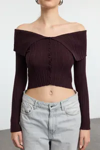 TRENDYOLMİLLA Dark Brown Crop Premium Yarn/Special Yarn Fitted/Bodysuit hugging Knitwear Cardigan - Image 3