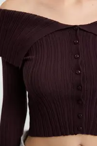 TRENDYOLMİLLA Dark Brown Crop Premium Yarn/Special Yarn Fitted/Bodysuit hugging Knitwear Cardigan - Image 4