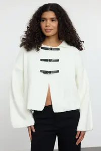 TRENDYOLMİLLA Ecru Soft textured Coat Look Knitwear Cardigan