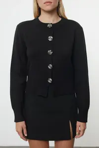 TRENDYOLMİLLA Black Premium/Special Yarn Crop Rose Button Detailed Jacket Look Knitwear Cardigan - Image 3