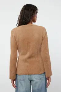 TRENDYOLMİLLA Mink Closure Shaggy Knitwear Cardigan - Image 5