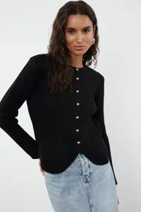 TRENDYOLMİLLA Black Crew Neck Jacket Look Soft Textured Knitwear Cardigan