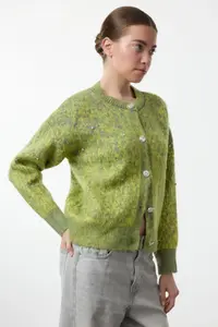 TRENDYOLMİLLA Gray Button Detailed Soft Textured Patterned Jacket Look Knitwear Cardigan - Image 3