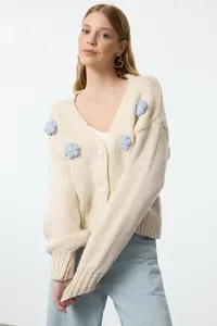 TRENDYOLMİLLA Stone Soft textured Rose Detailed Knitwear Cardigan - Image 2