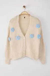 TRENDYOLMİLLA Stone Soft textured Rose Detailed Knitwear Cardigan - Image 6